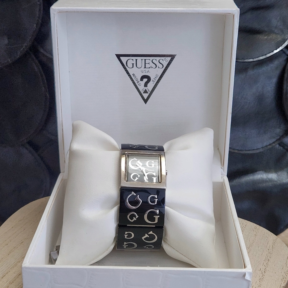 Women’s Guess Watch U95009L2